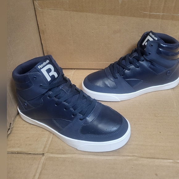 Reebok Navy Blue/White Sneakers Men Size 6.5 - Picture 2 of 8